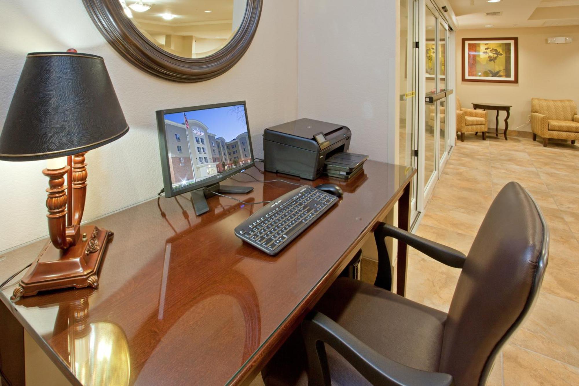 Candlewood Suites Houston The Woodlands By Ihg Exterior photo